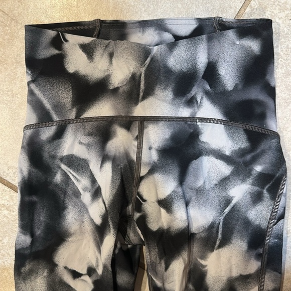 Lululemon Train Times 7/8 Leggings 4 Blush Blossom Alpine White Black Mesh - Picture 4 of 9